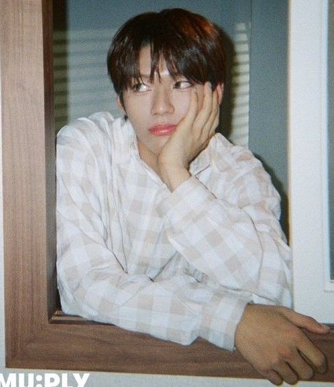 Recent activity shot of JL (AHOF)