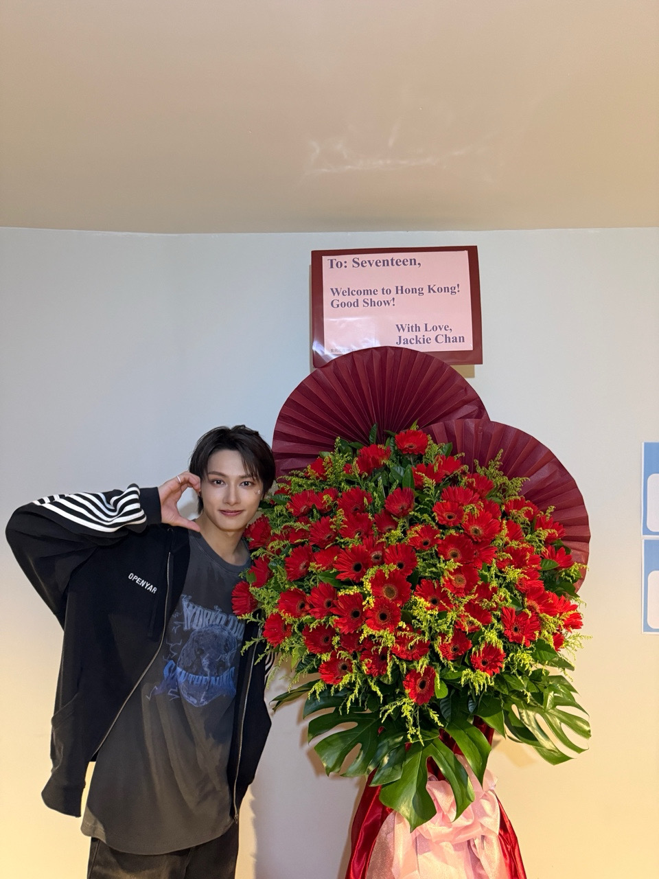 A moment captured by Jun (SEVENTEEN)'s fan