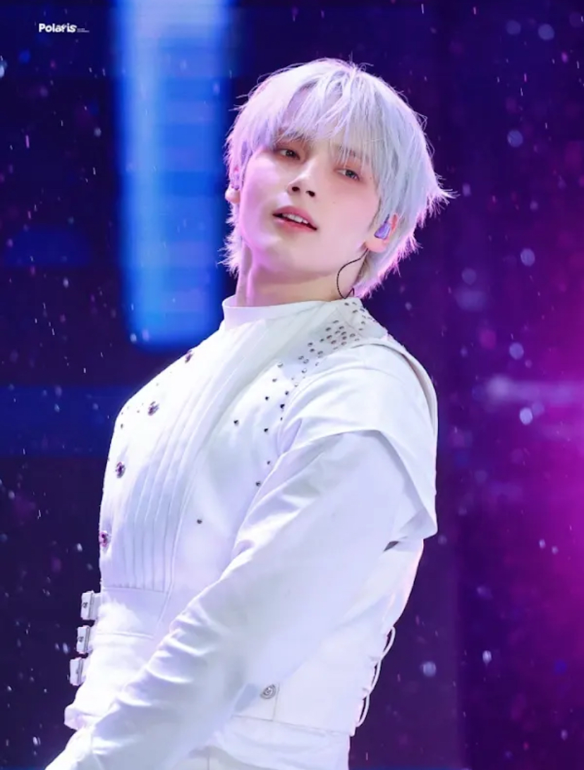 休寧凱 (TOMORROW X TOGETHER)的最新活动照片