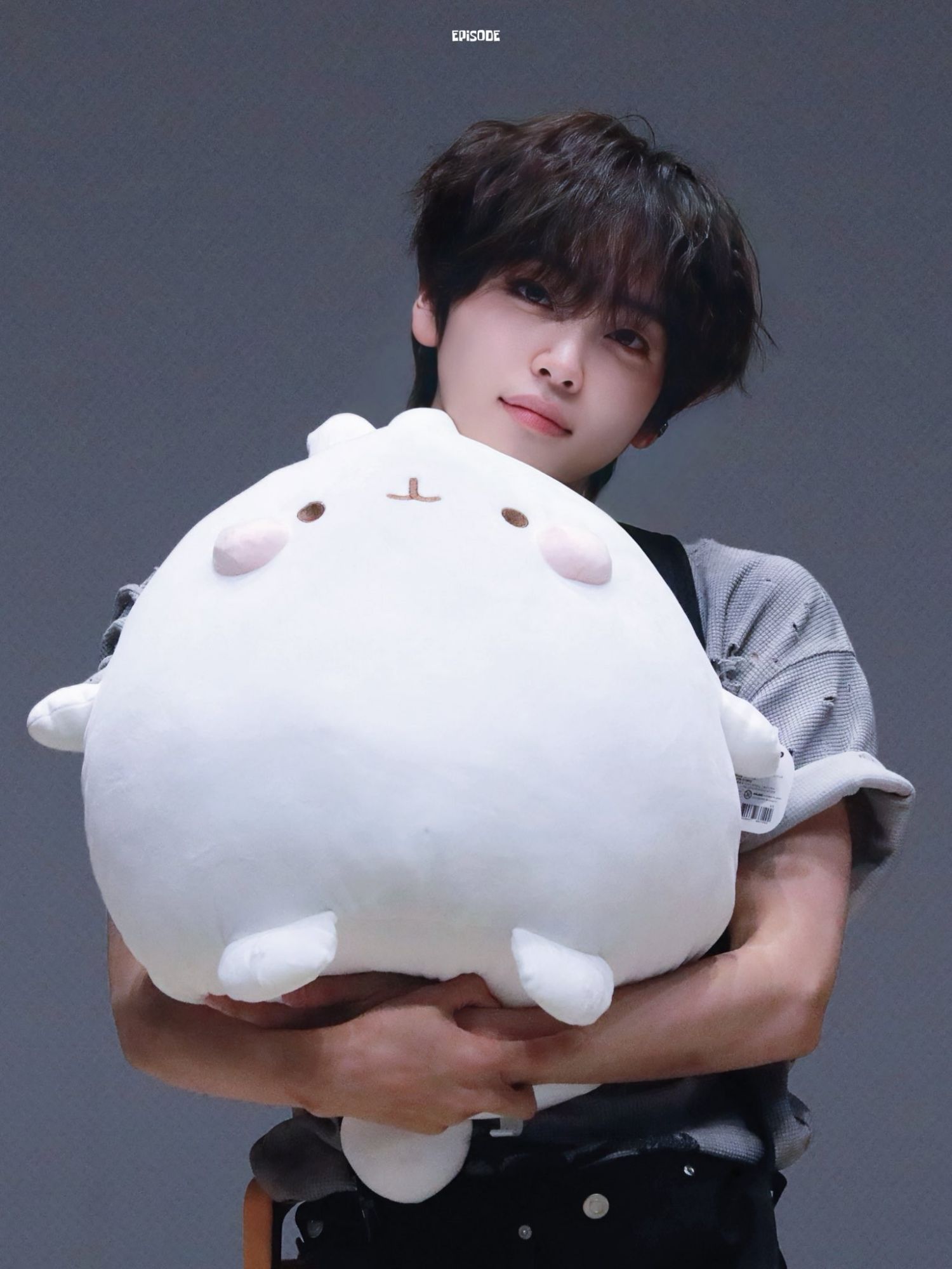 Recent activity shot of Hyeongjun (CRAVITY)