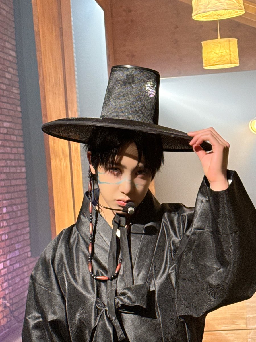 A moment captured by Xikers's fan