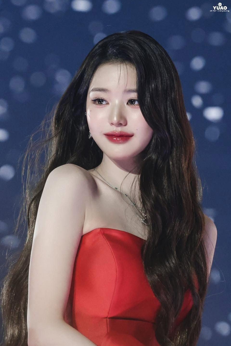Latest photo of Jang Wonyoung (IVE)