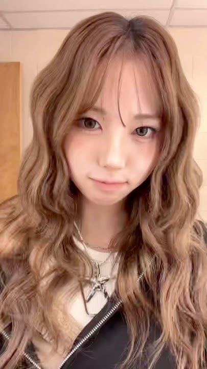 Recent activity shot of PURPLE K!SS