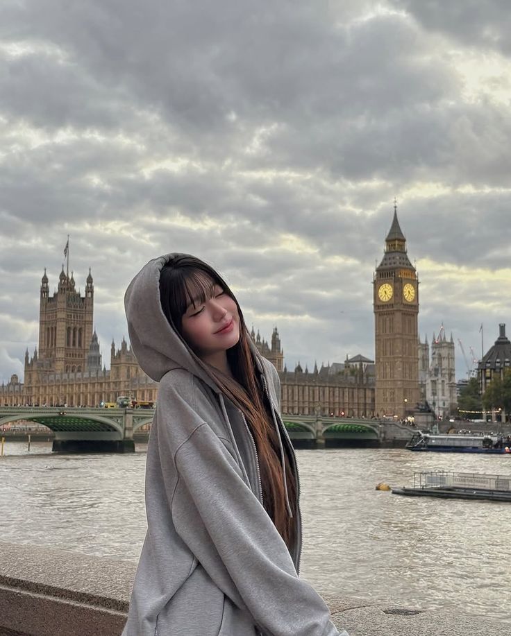 A moment captured by Jang Wonyoung (IVE)'s fan