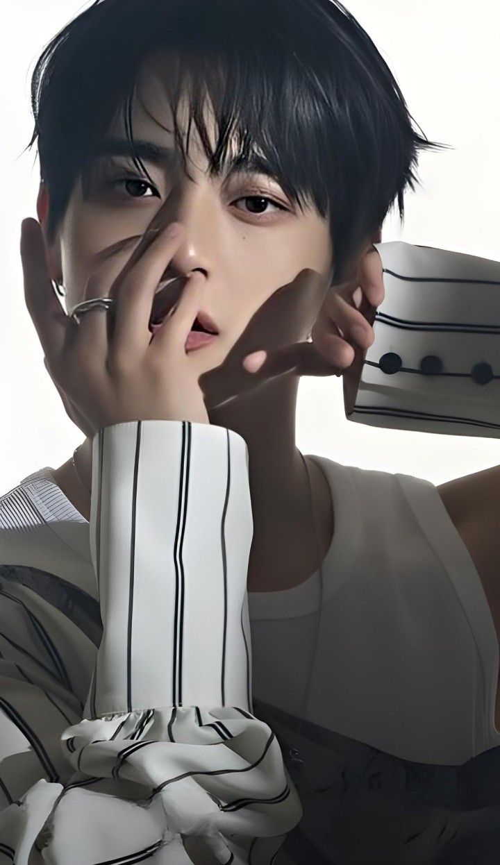 Behind-the-scenes cut of Hong Sungmin (FANTASY BOYS)