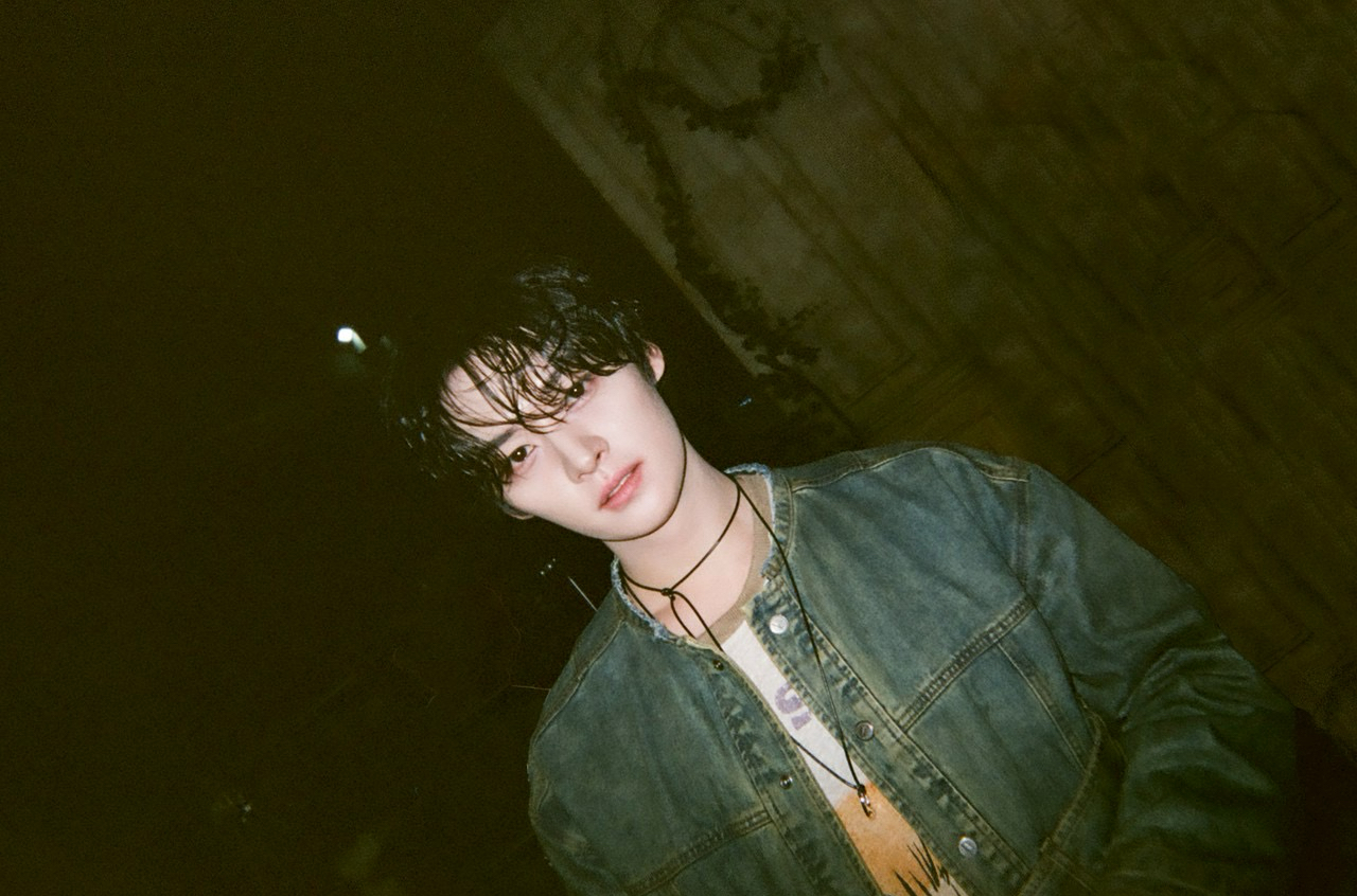 A moment captured by Lee Know (Stray Kids)'s fan