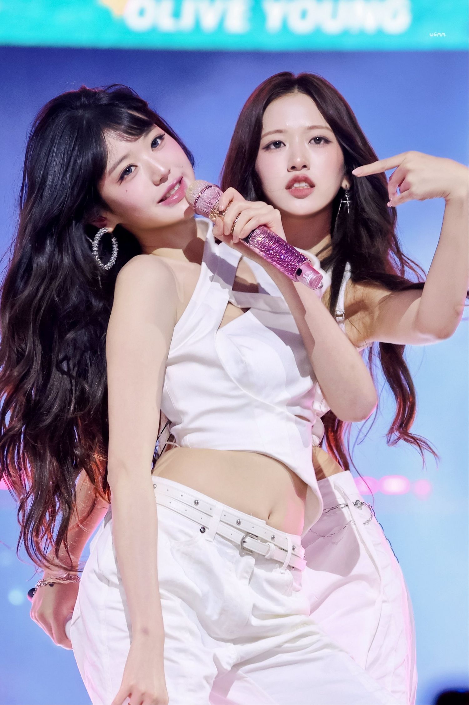 Behind-the-scenes cut of Jang Wonyoung (IVE)