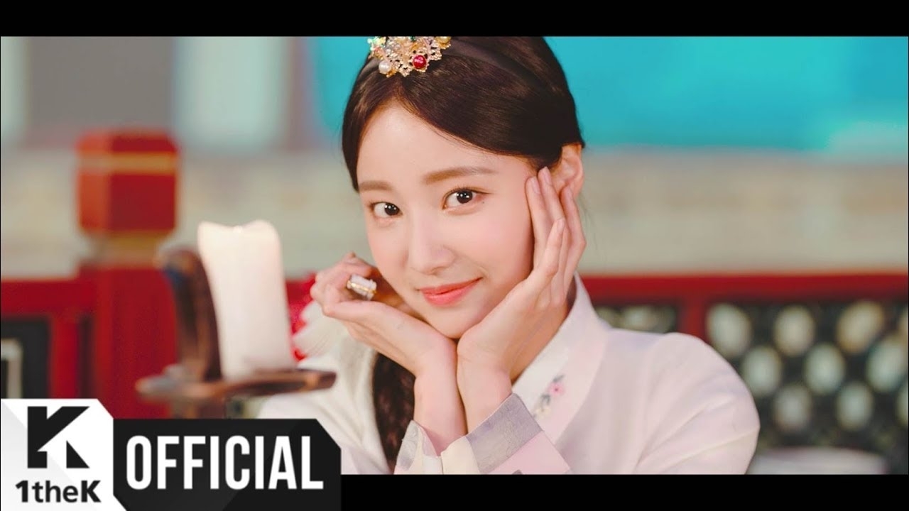 Recent activity shot of MOMOLAND