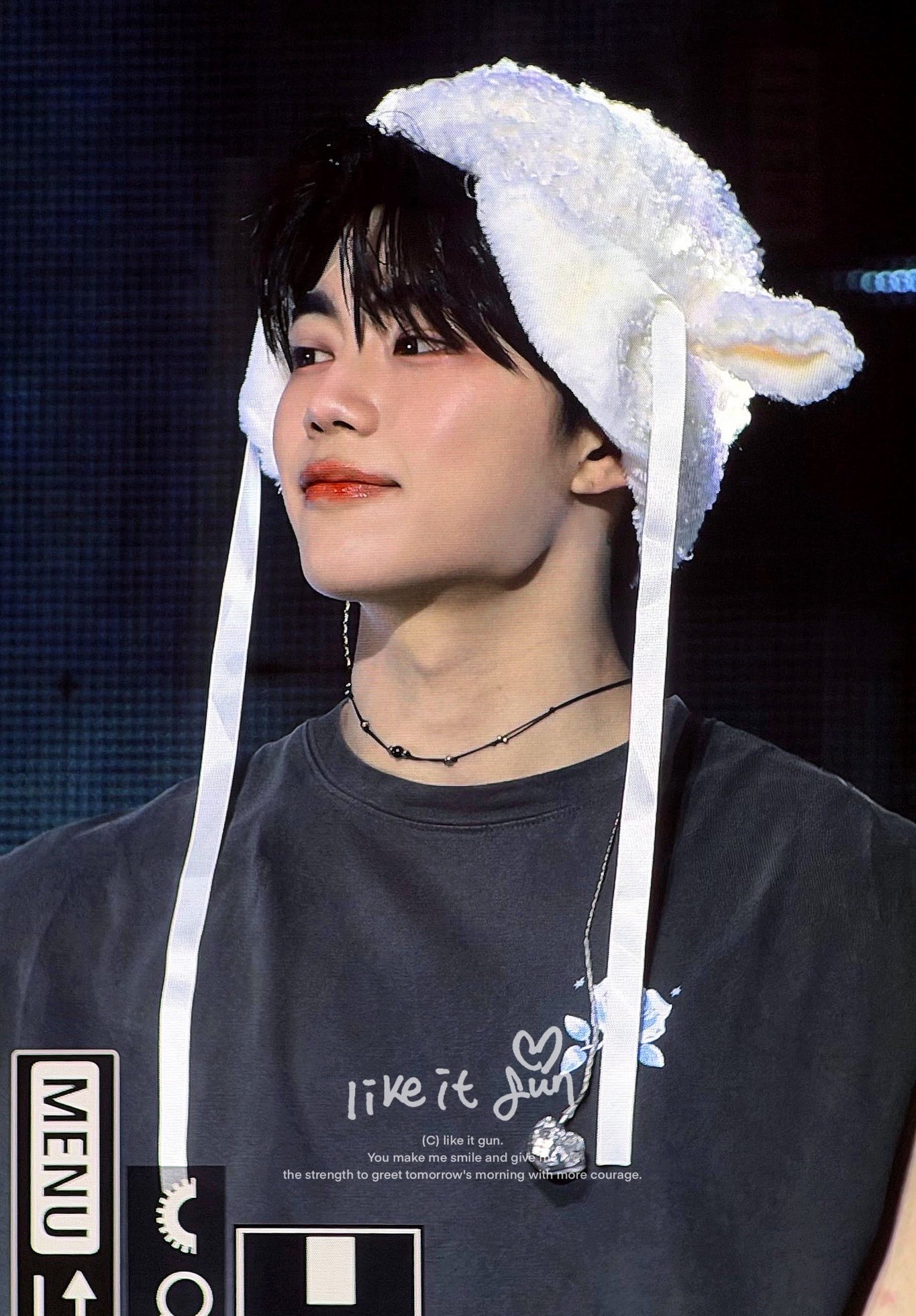 A moment captured by Park Gunwook (ZEROBASEONE)'s fan