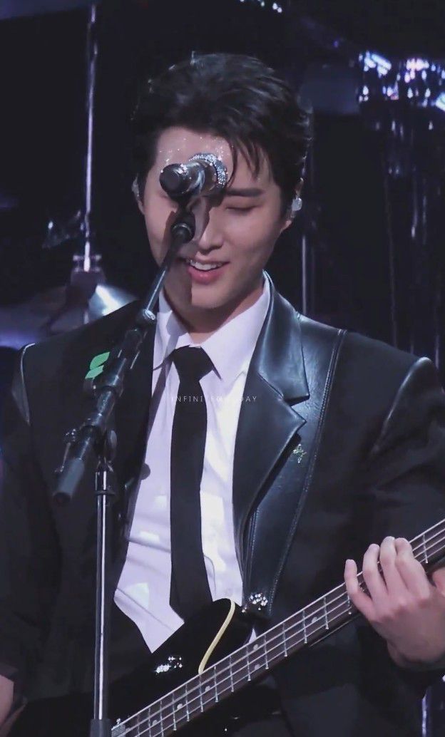 Today's most popular wallpaper in the Young K (DAY6) community