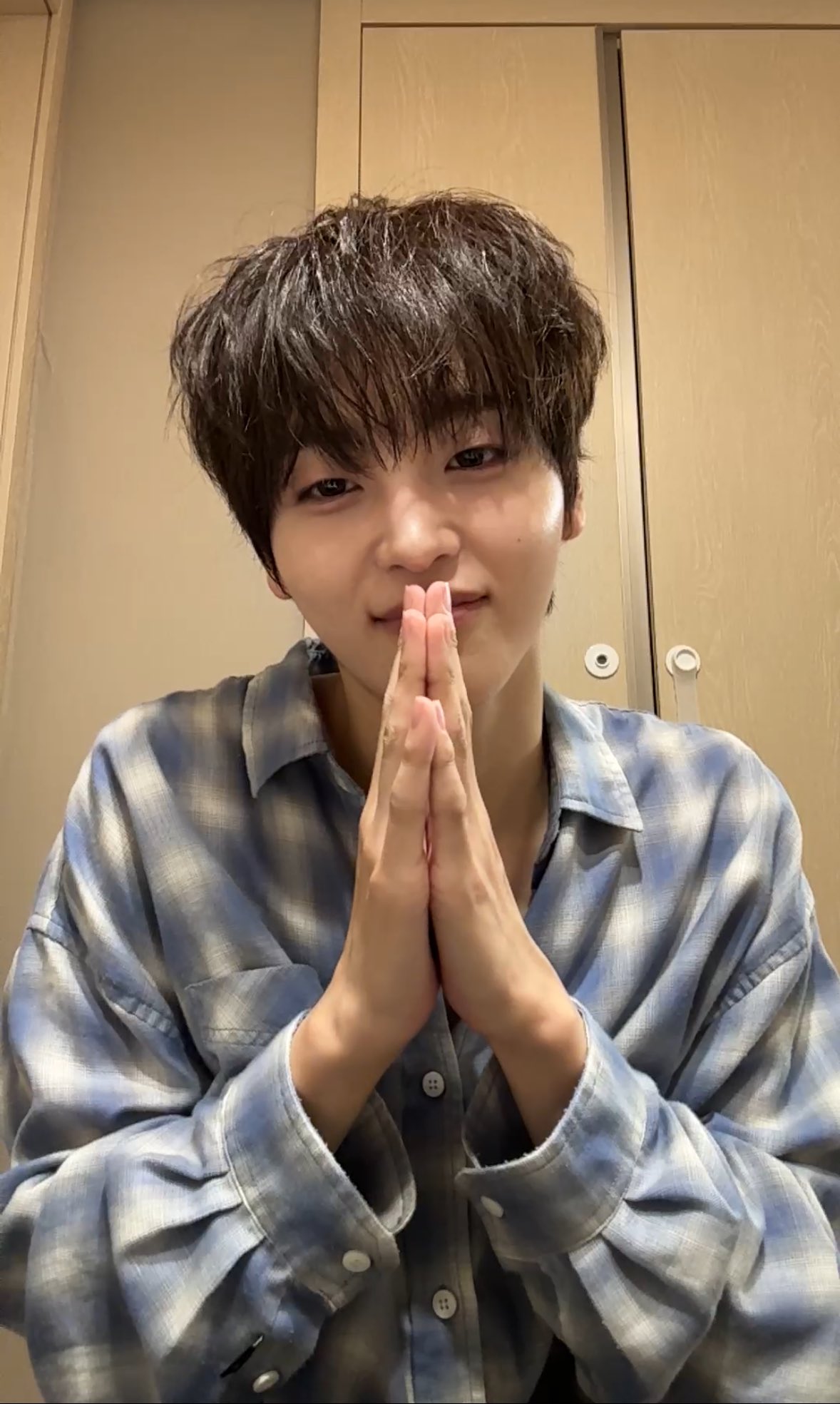 Latest photo of Hyeongjun (CRAVITY)