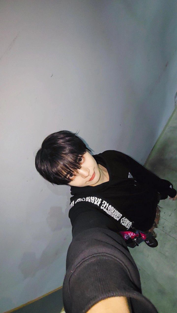A moment captured by Hong Sungmin (FANTASY BOYS)'s fan