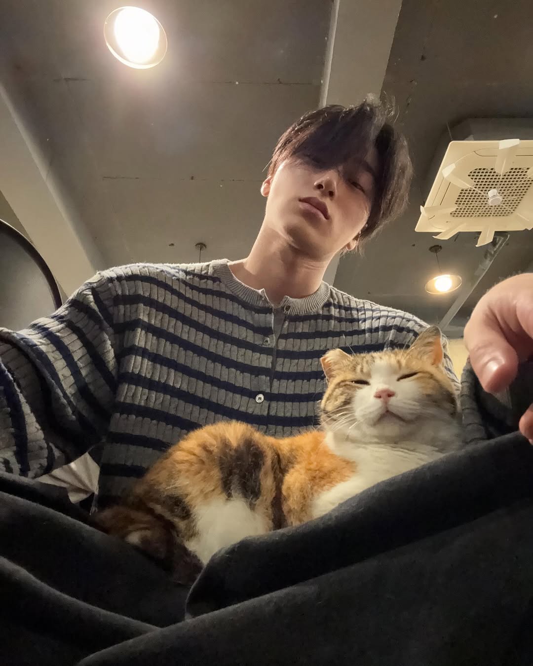 A moment captured by San (ATEEZ)'s fan