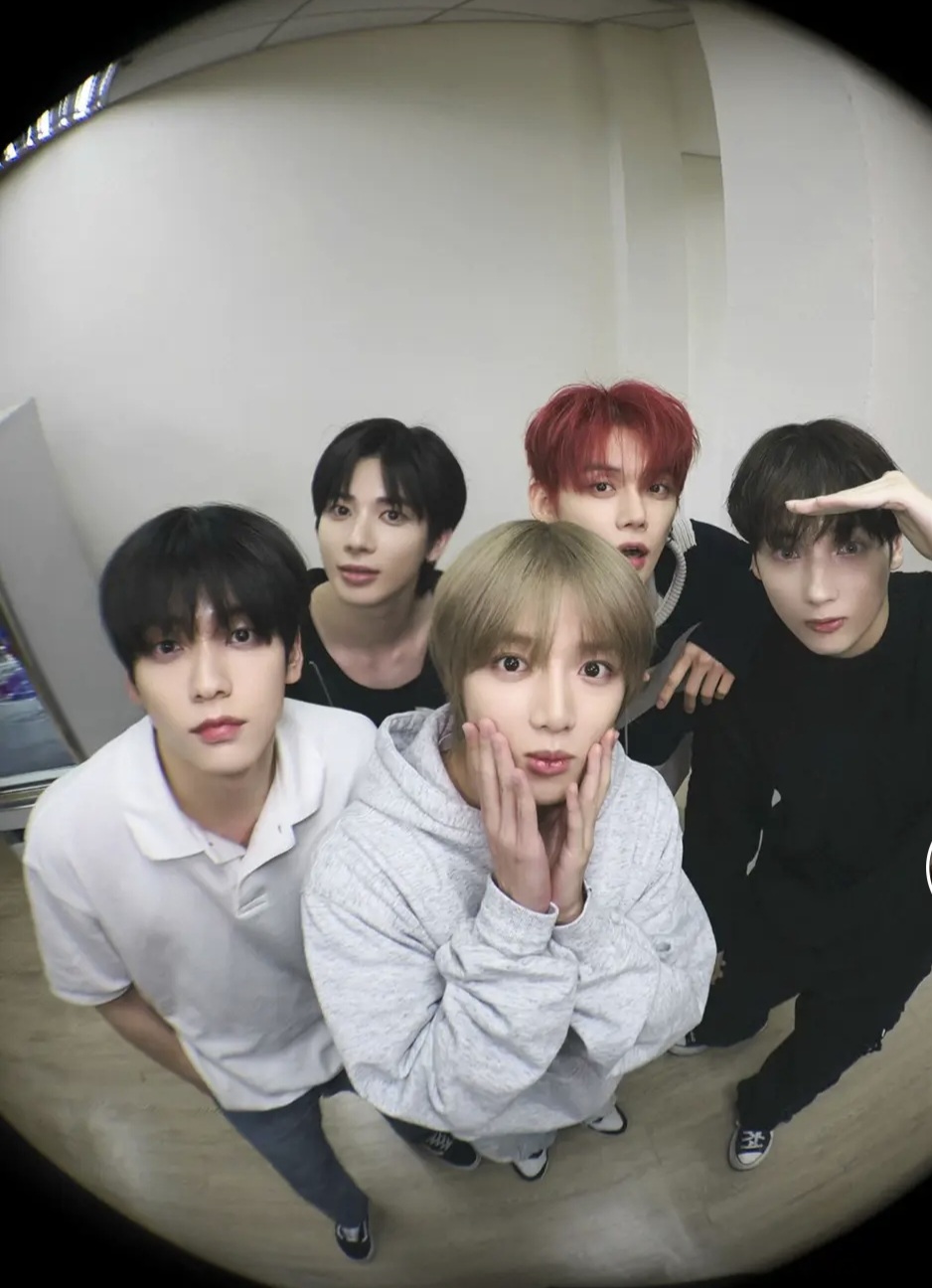 투모로우바이투게더의 최신 사진