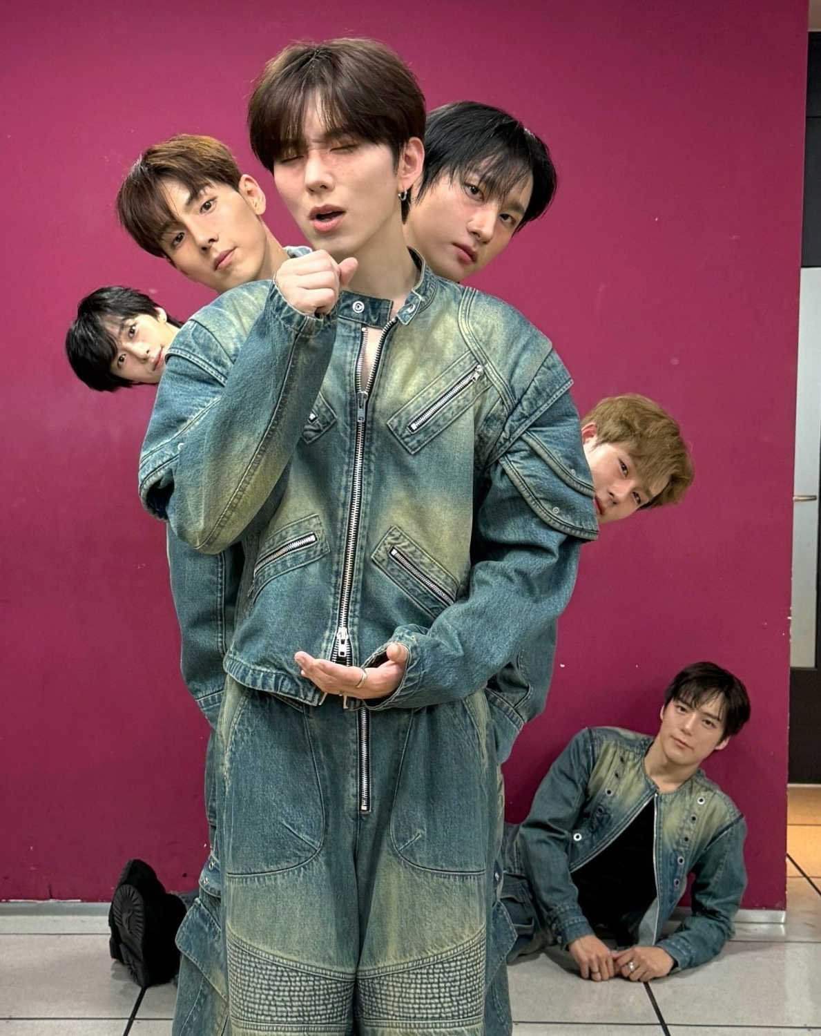 Today's hottest K-pop community feed