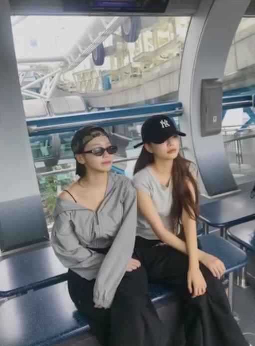 Recent activity shot of Kim Chaewon (LE SSERAFIM)