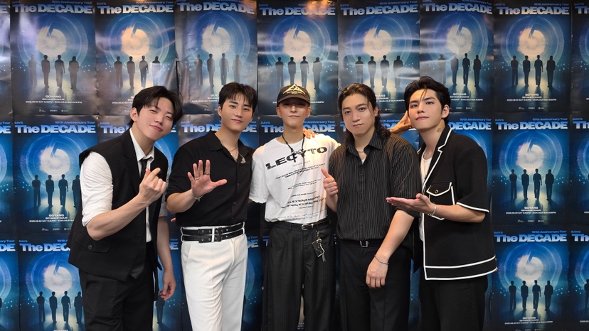 Recent activity shot of Xdinary Heroes