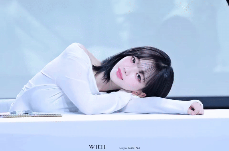 Karina (aespa)的最新照片