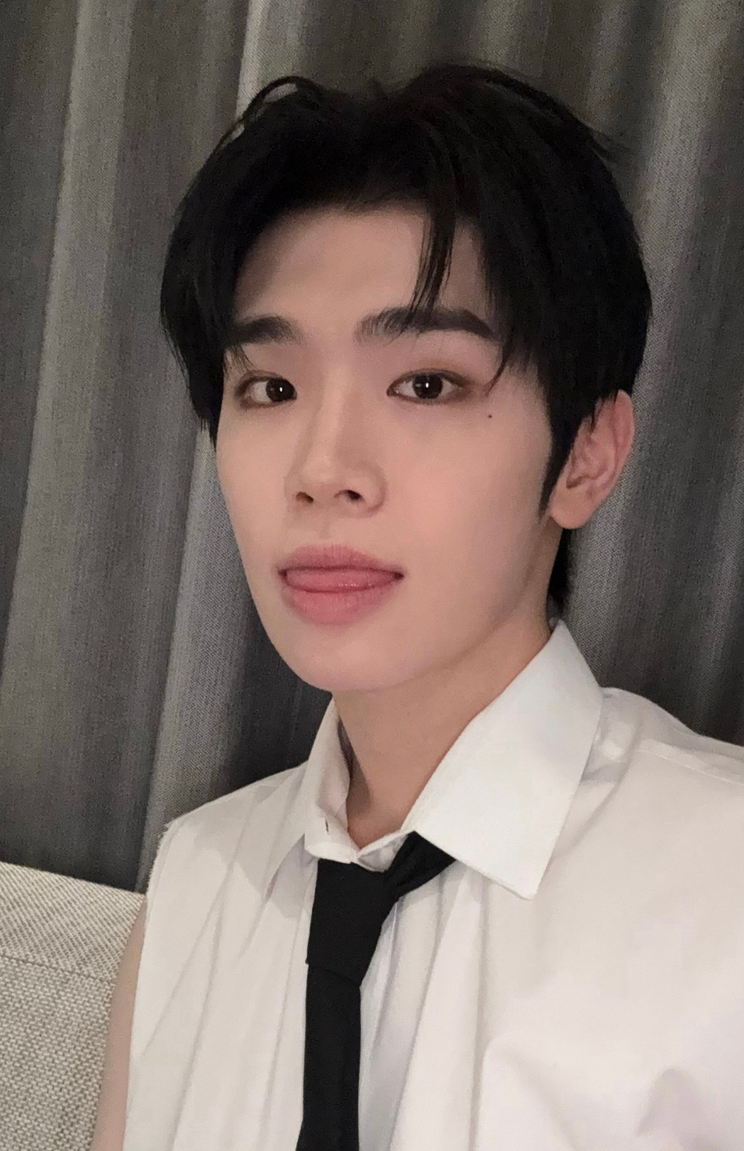 Recent activity shot of Kim Taerae (ZEROBASEONE)