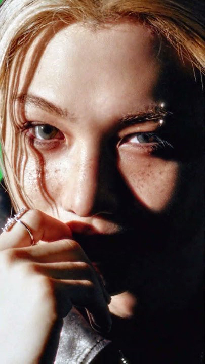 Fan-made special wallpaper for Felix (Stray Kids)