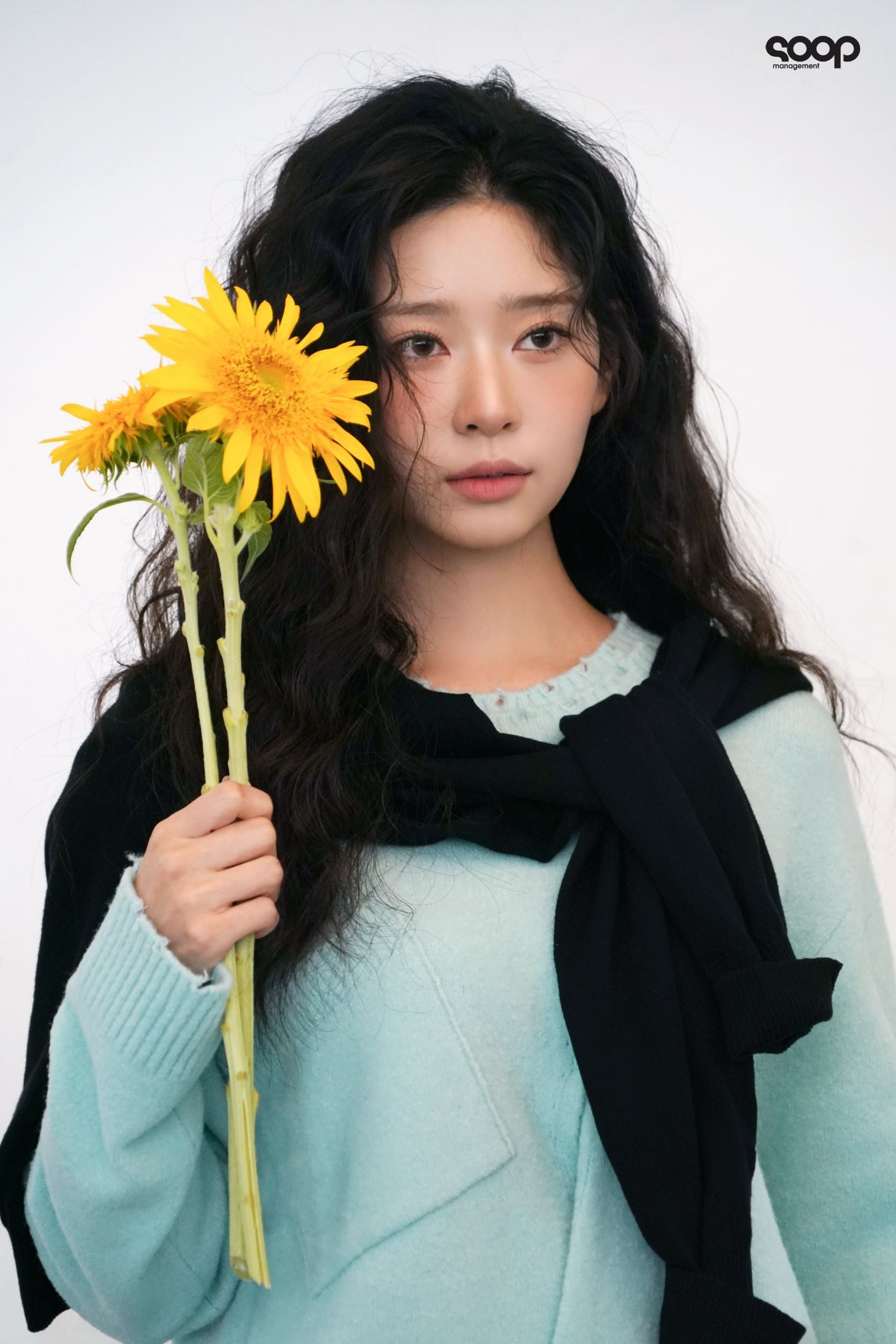 Recent activity shot of Kim Minju