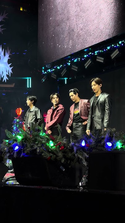 Today's hottest K-pop community feed