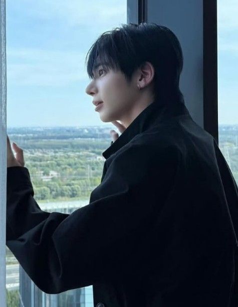 Behind-the-scenes cut of Taehyun (TOMORROW X TOGETHER)