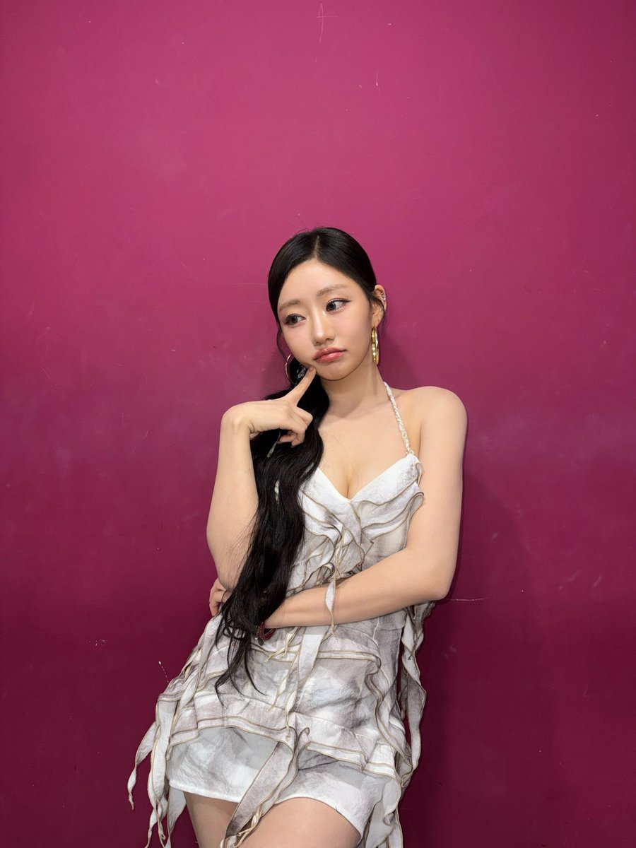 Latest photo of KISS OF LIFE