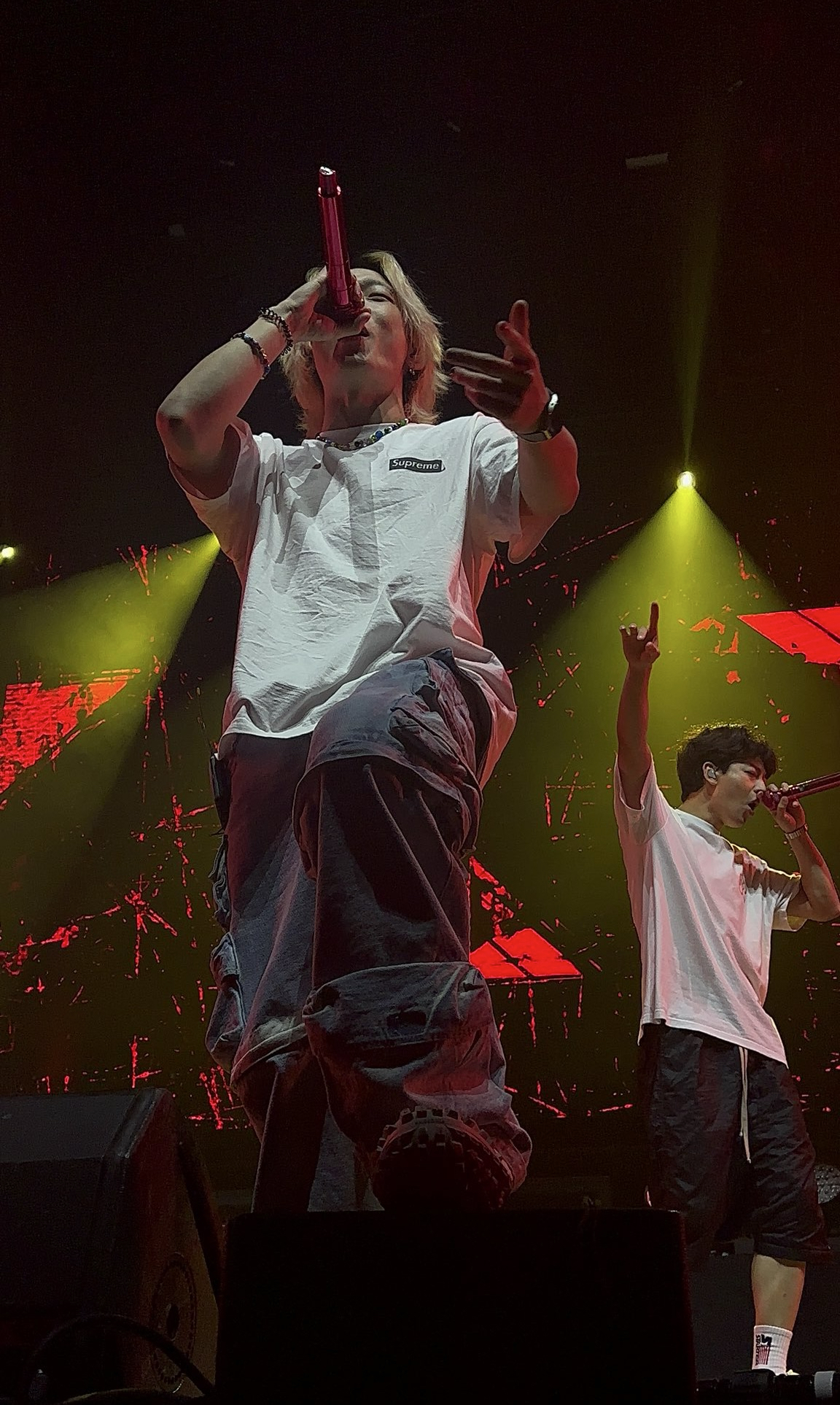 A moment captured by BOBBY (iKON)'s fan