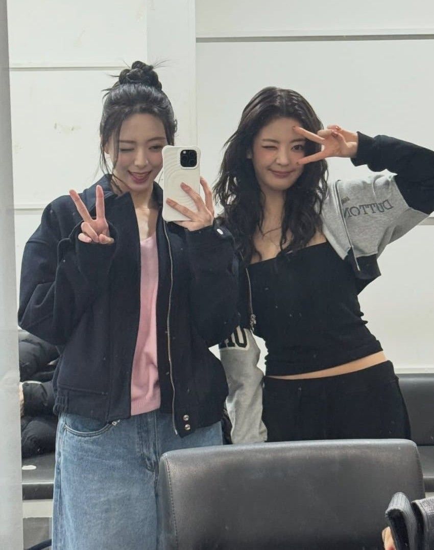 A moment captured by ITZY's fan