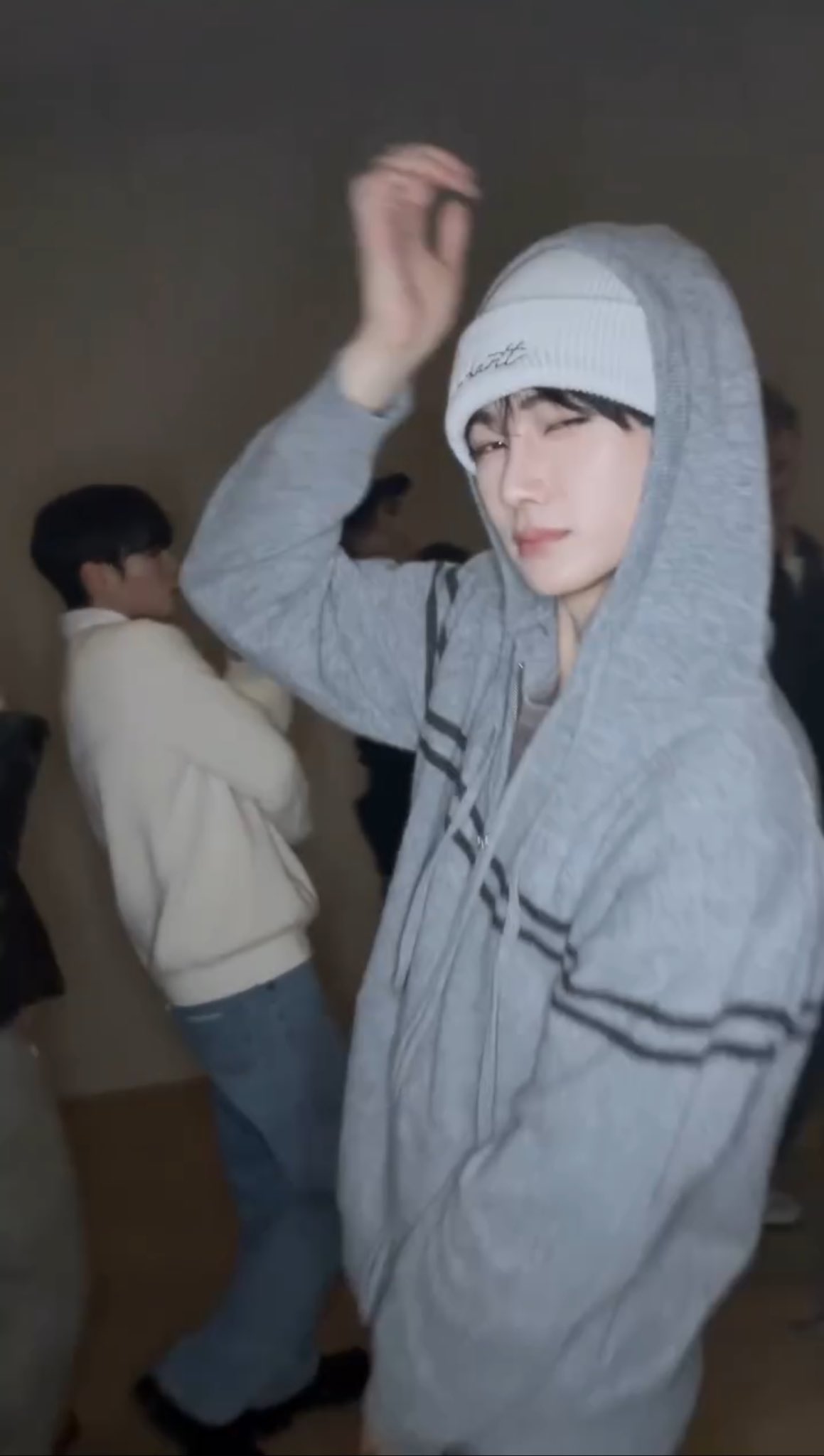 Fan-made special wallpaper for Zhou Anxin (ALPHA DRIVE ONE)