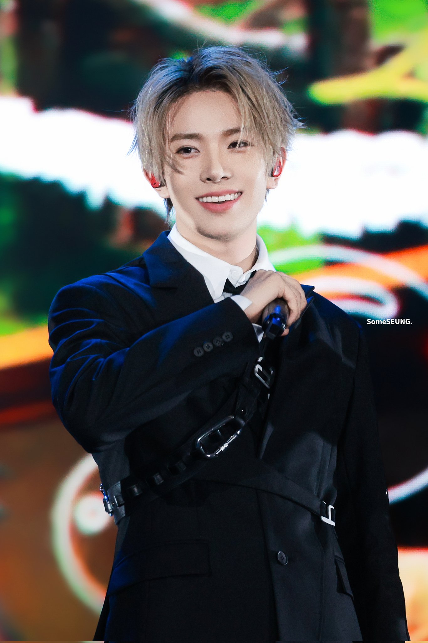 Latest photo of Heeseung (ENHYPEN)