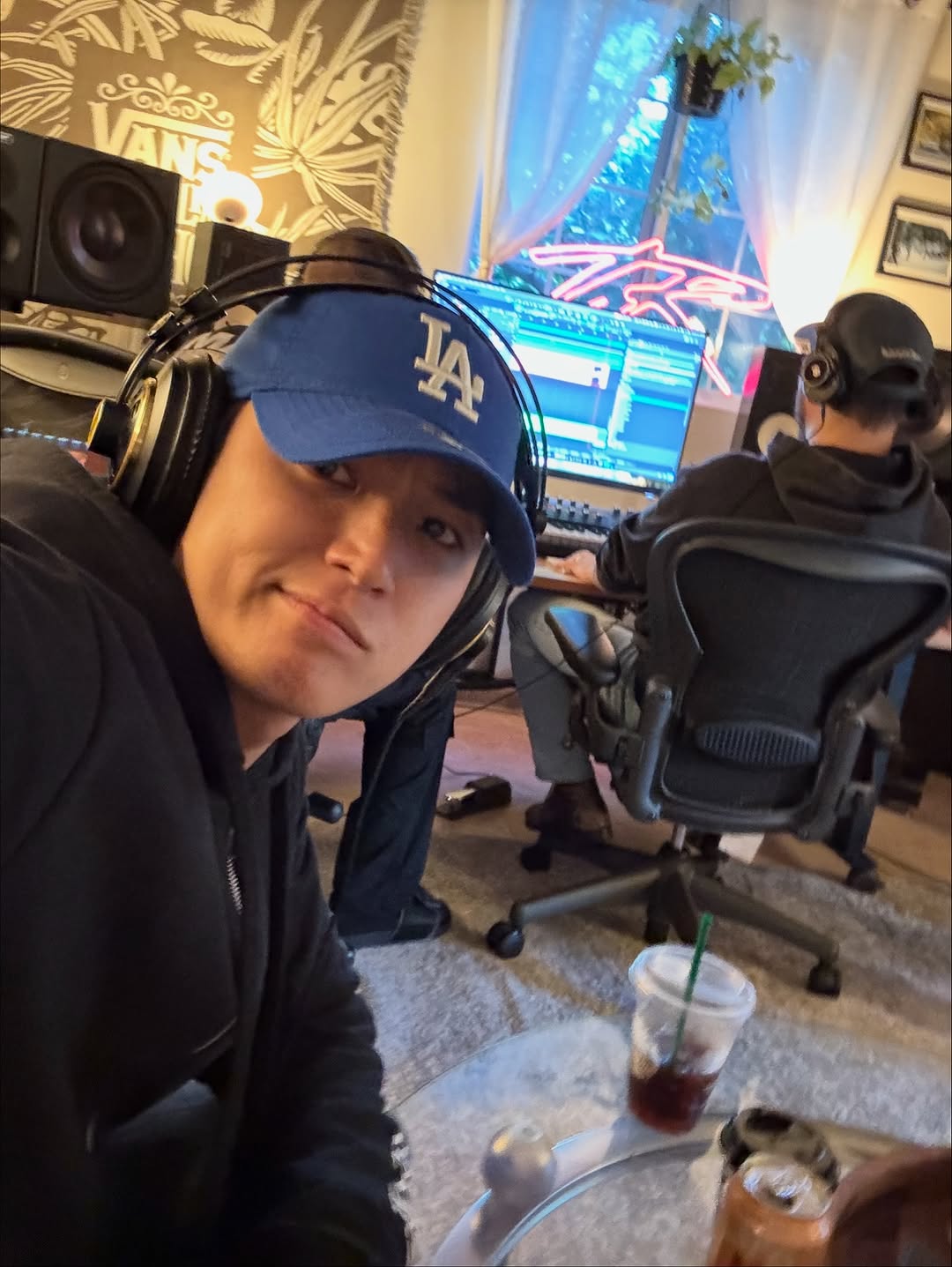 Foto aktivitas terbaru Mingyu (SEVENTEEN)