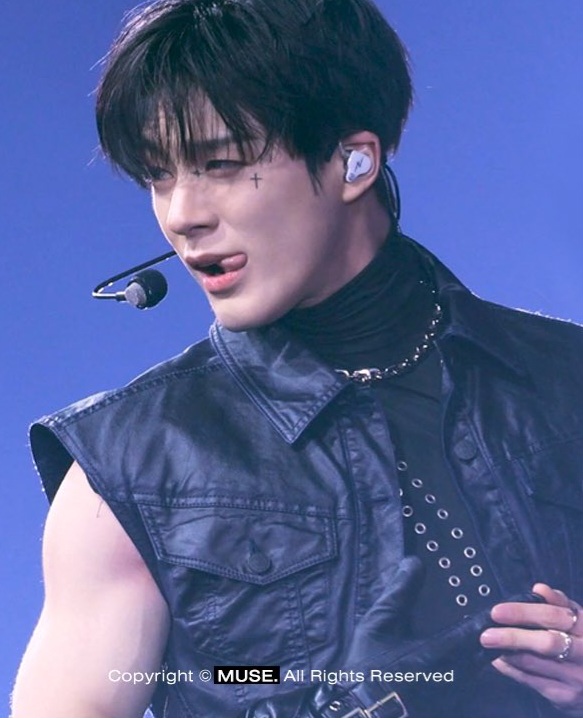 Foto aktivitas terbaru Jeno (NCT DREAM)