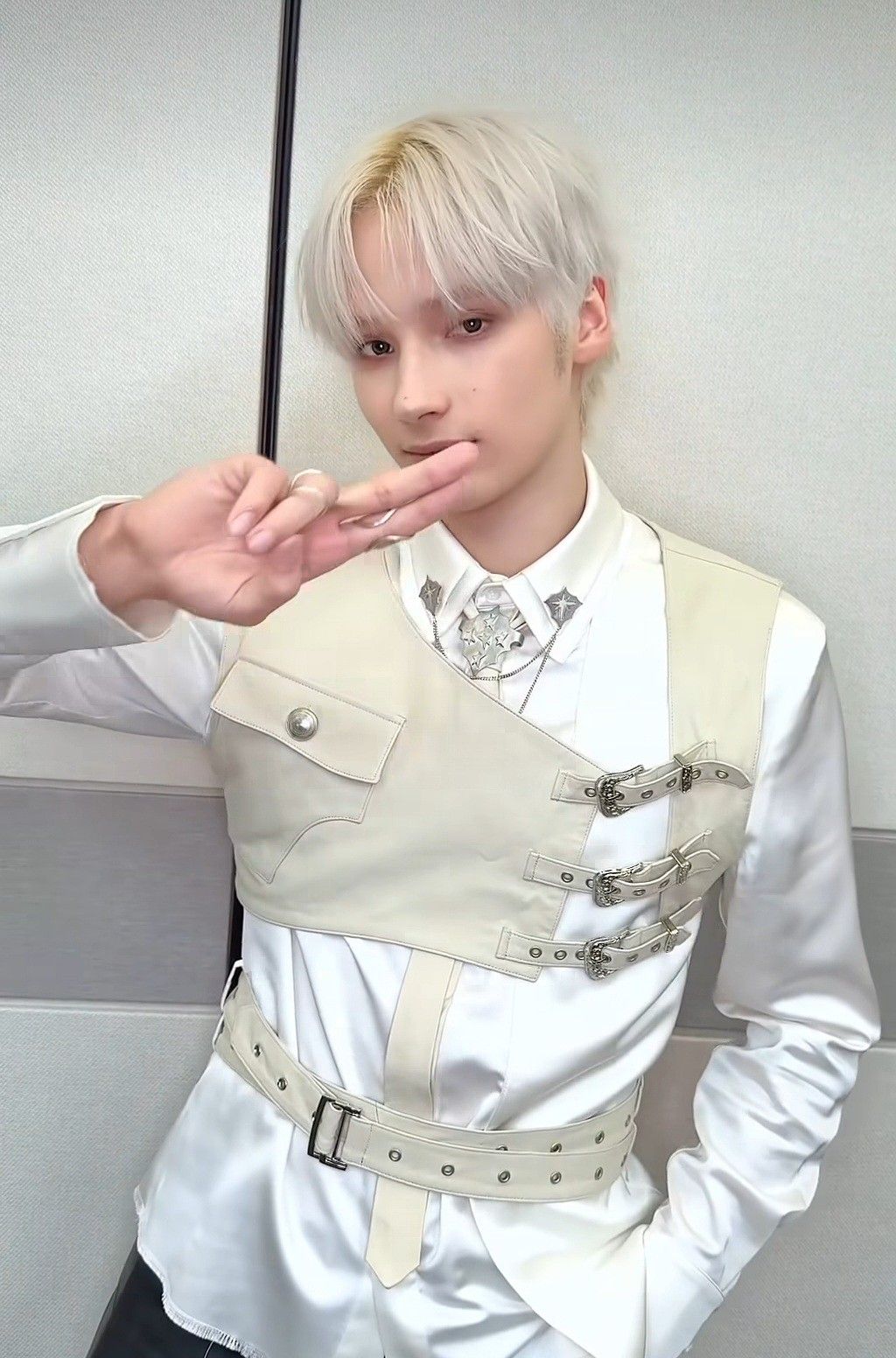 Behind-the-scenes cut of HueningKai (TOMORROW X TOGETHER)