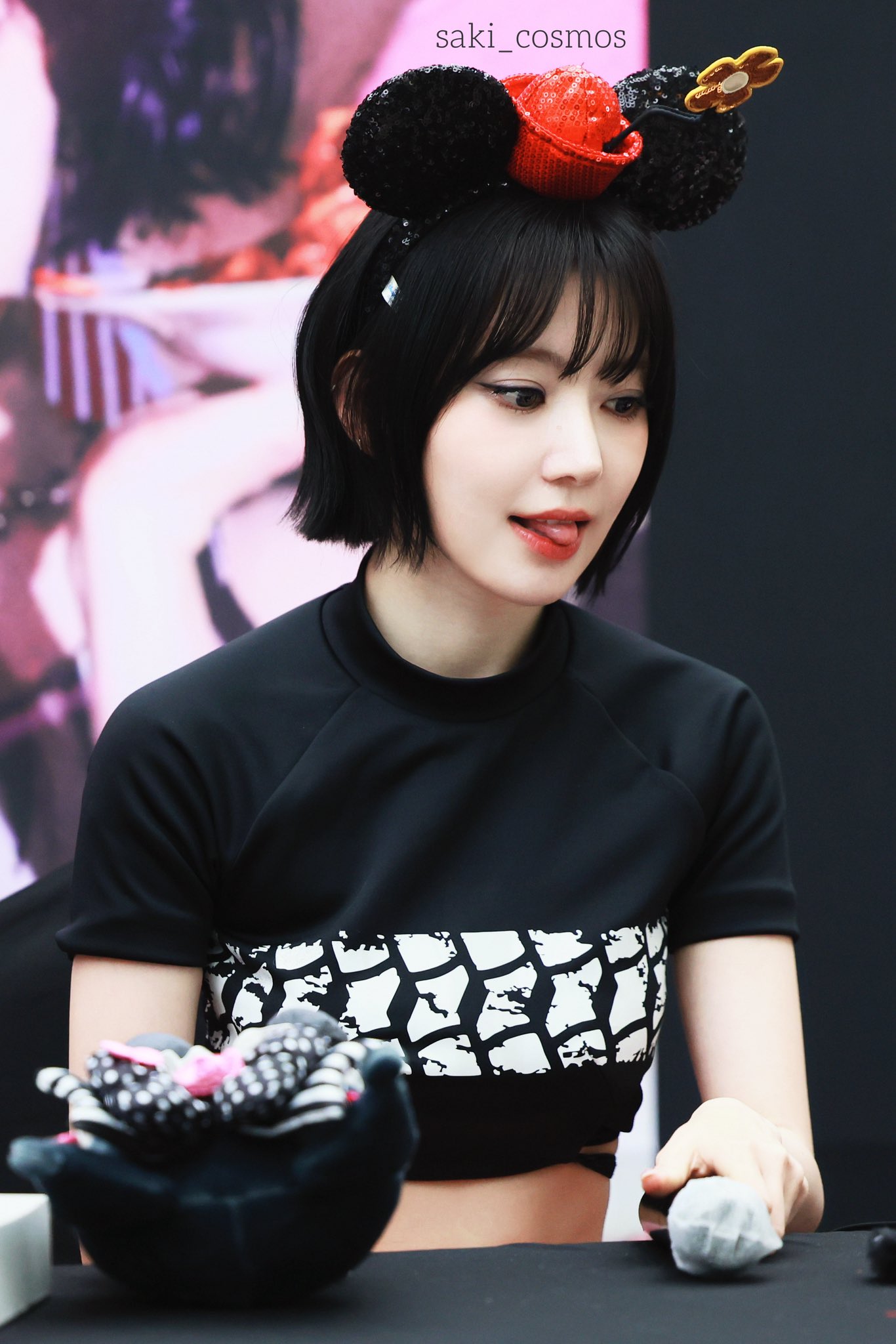 宮脇咲良 (LE SSERAFIM)的最新活動照片