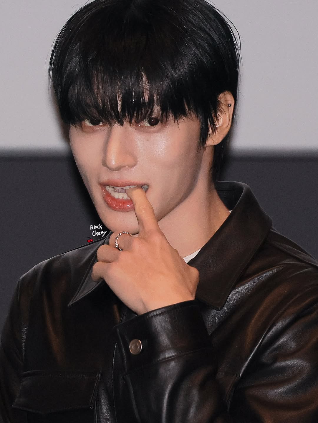 Behind-the-scenes cut of Wooyoung (ATEEZ)