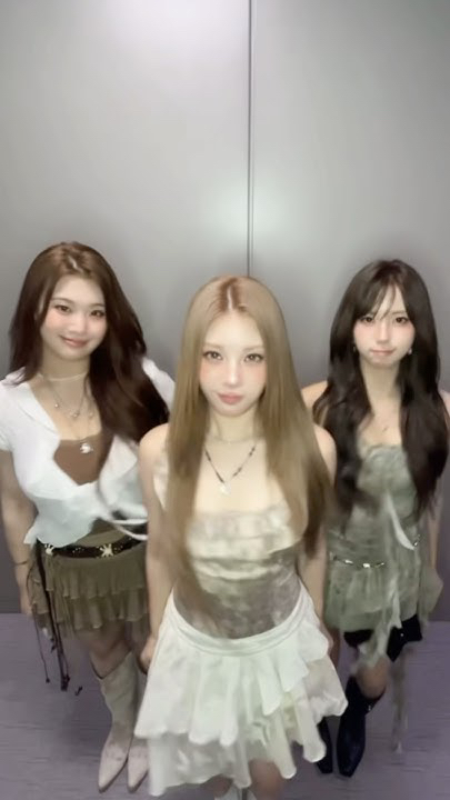 Recent activity shot of PURPLE K!SS