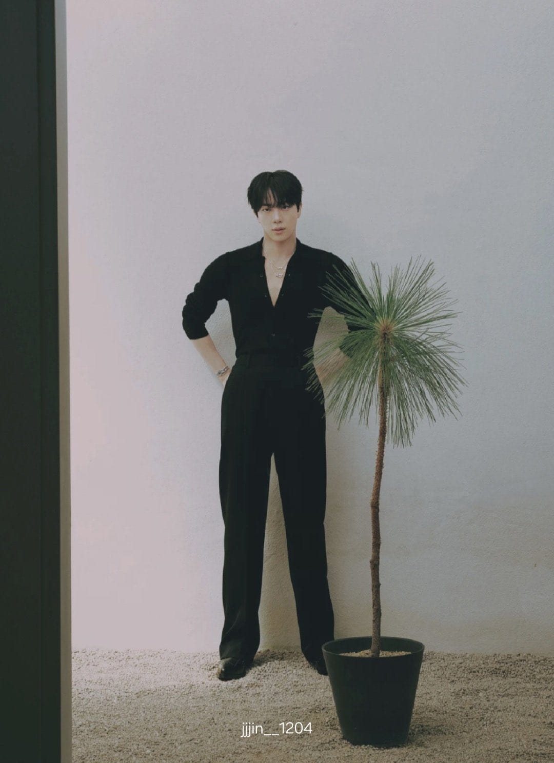 진 (방탄소년단) 최근 활동샷