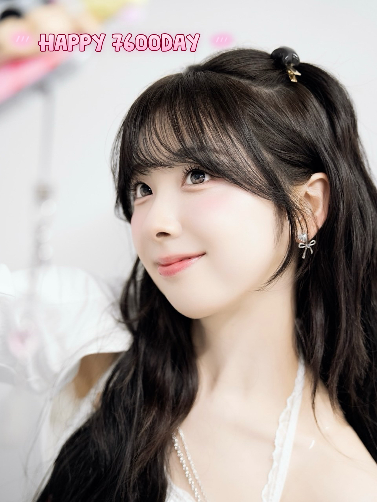 Behind-the-scenes cut of Miihi (NiziU)