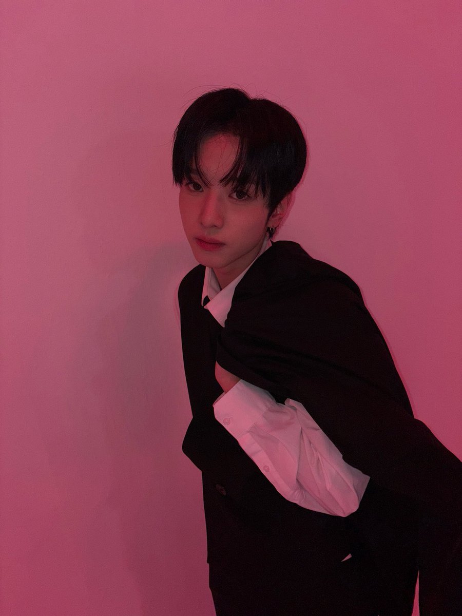 A moment captured by Xikers's fan