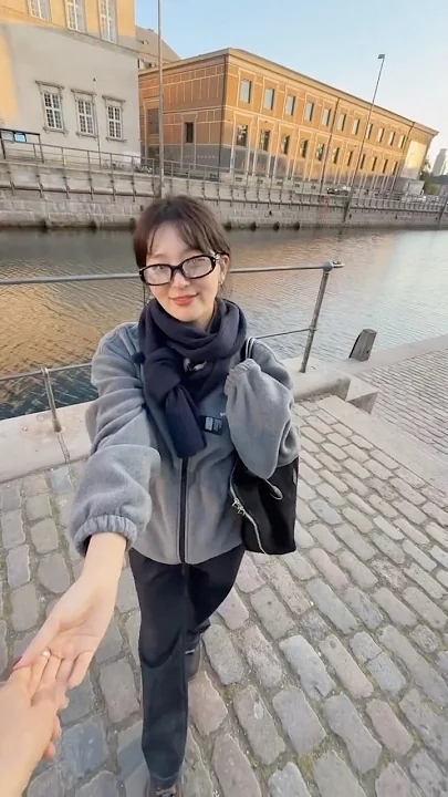 Fandom-recommended wallpaper image of Seulgi (Red Velvet)