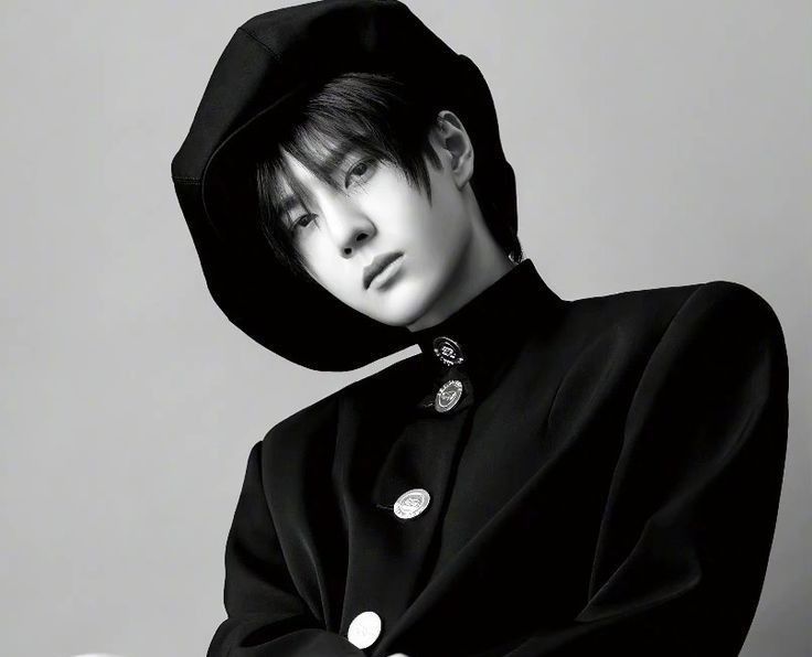 Behind-the-scenes cut of Wang Yibo