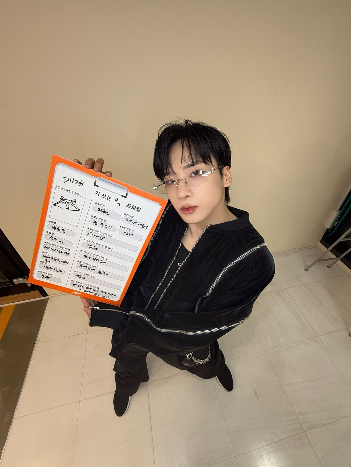 MCND의 비하인드 컷