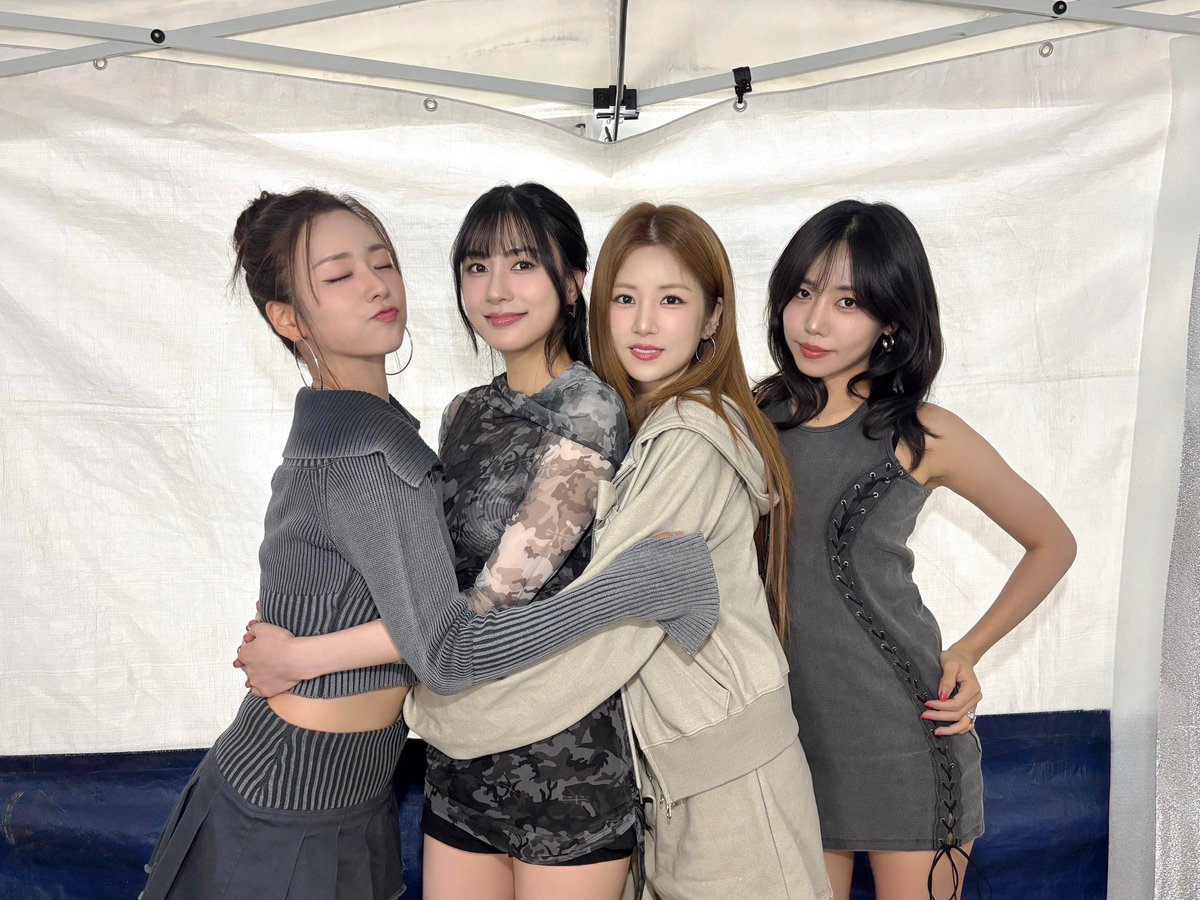 Behind-the-scenes cut of Apink
