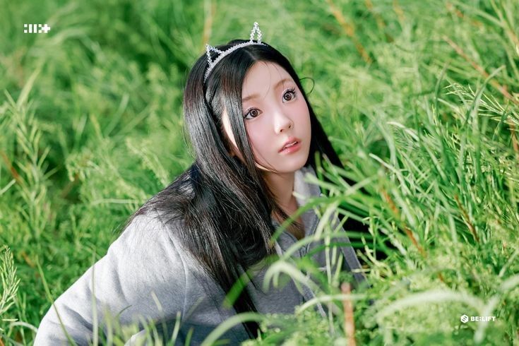 Behind-the-scenes cut of Wonhee (ILLIT)