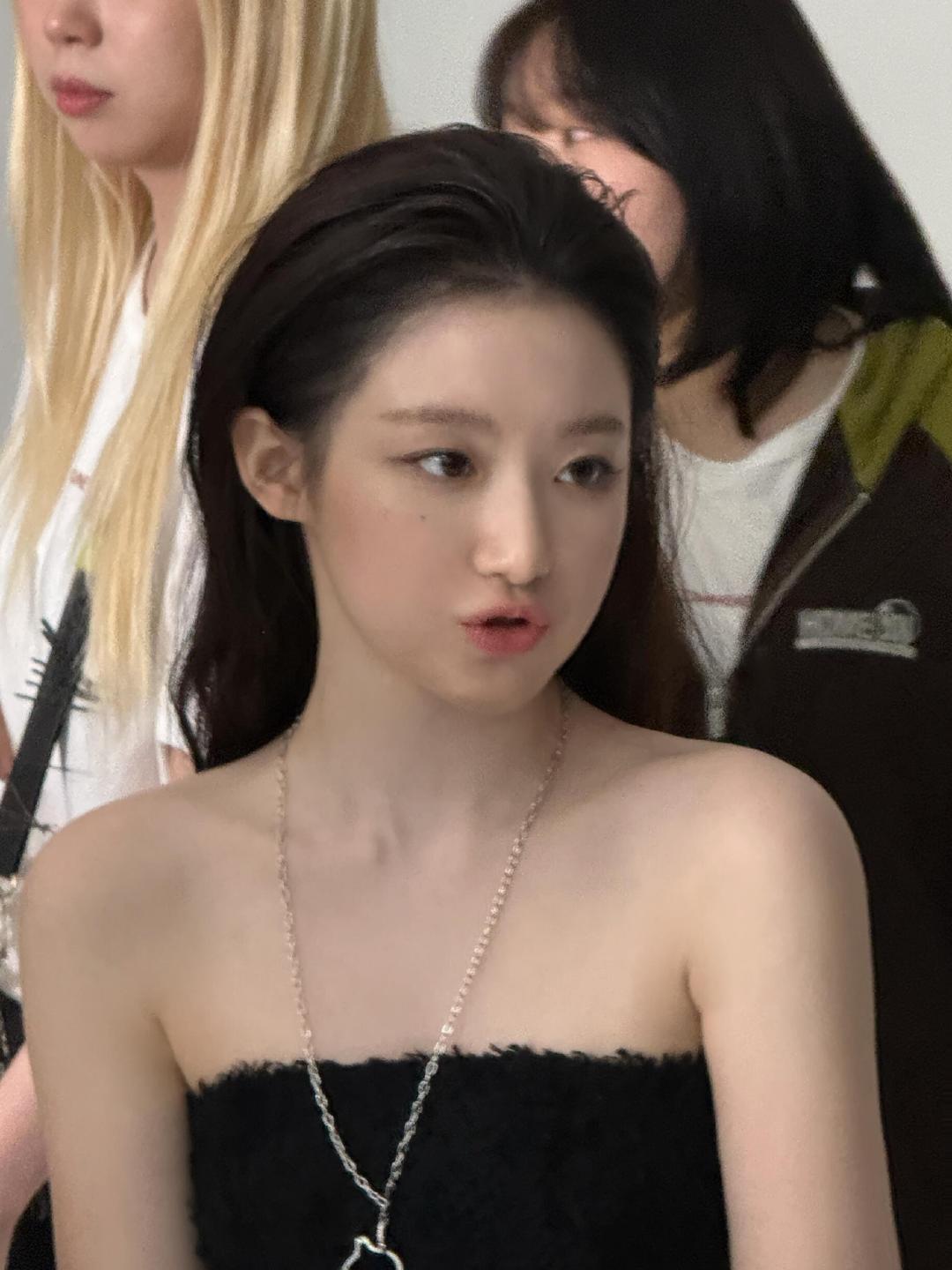 Behind-the-scenes cut of Shuhua (i-dle)