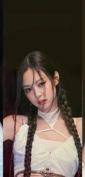 제니 (BLACKPINK) 커뮤니티에서 인기있는 오늘의 배경화면