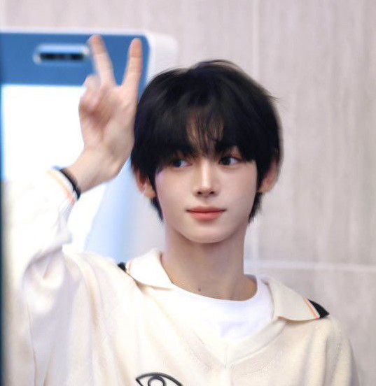 Behind-the-scenes cut of Hanjin (TWS)