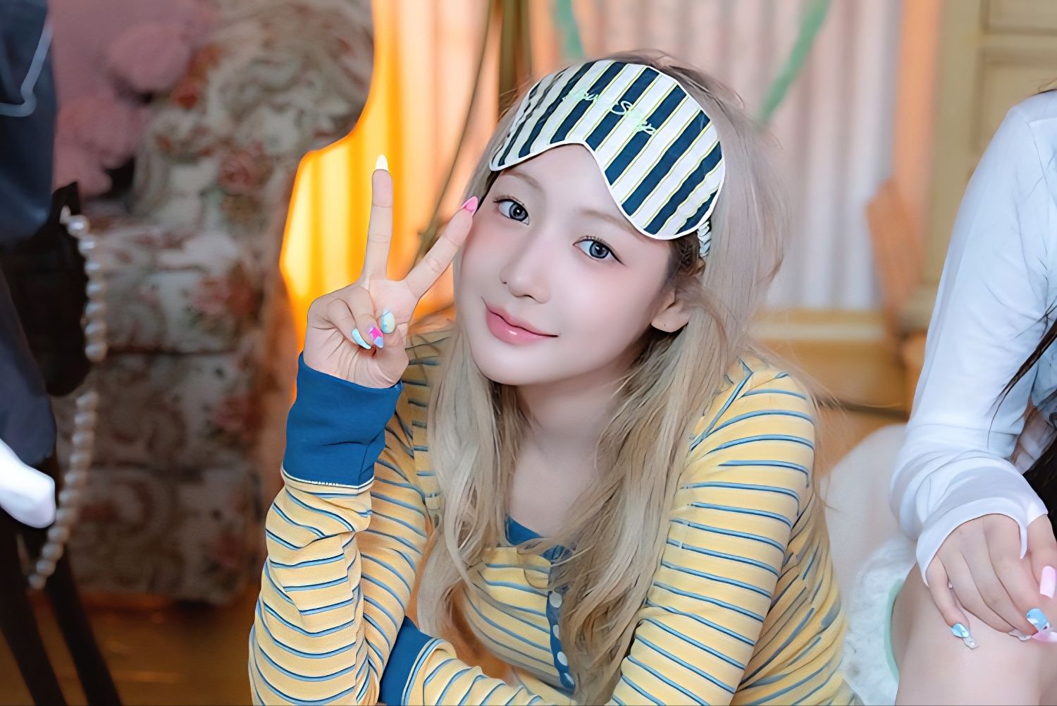 Latest photo of FIFTY FIFTY